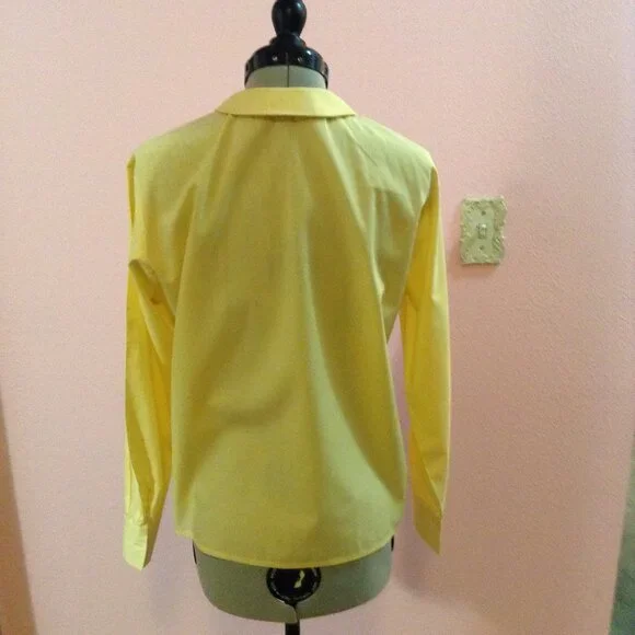 Vintage 1960s Bobbie Brooks Yellow Long-Sleeved Button-Up Blouse - Picture 3 of 3